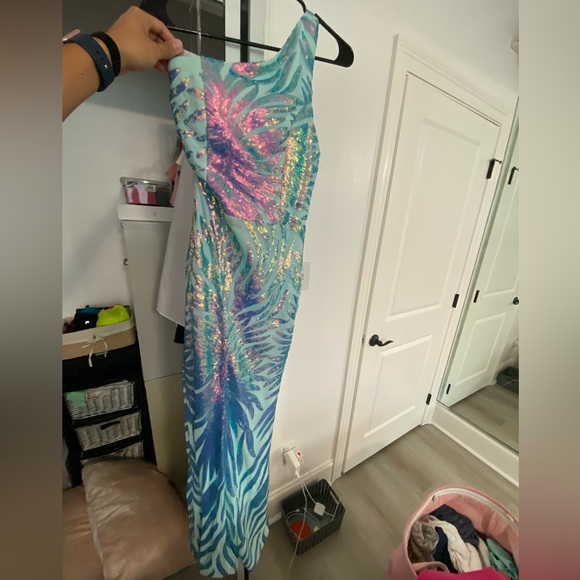 WORN ONCE! Iridescent Prom dress - Picture 2 of 5